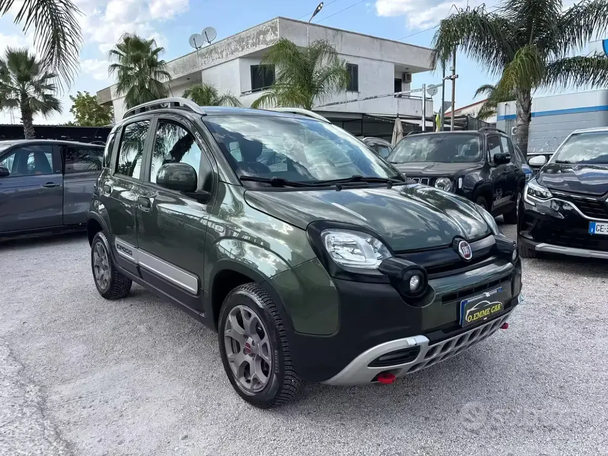 Usata Fiat Panda Cross Cross 95 CV (69 kW) 2018 Verde Utilitaria