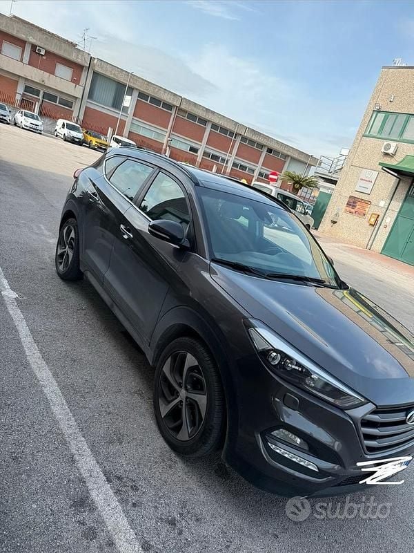 Usata Hyundai Tucson Edition 177 CV (130 kW) 2018 Grigio SUV