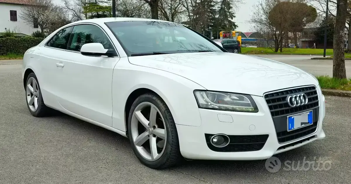 Usata Audi A5 Ambition 190 CV (139 kW) 2010 Bianco Coupé