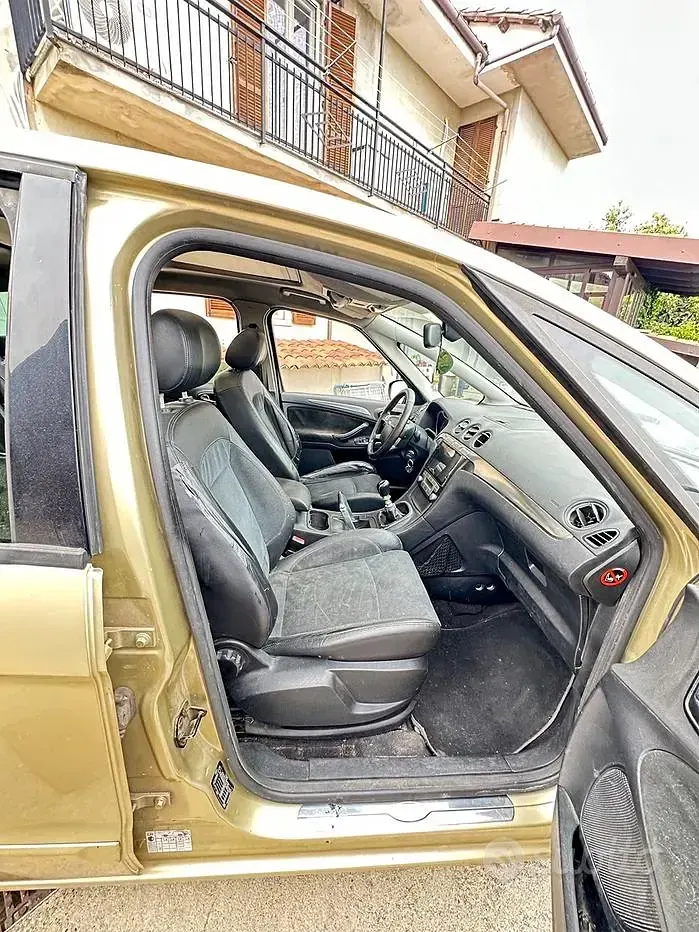 Usata Ford S-MAX S 140 CV (102 kW) 2006 Monovolume