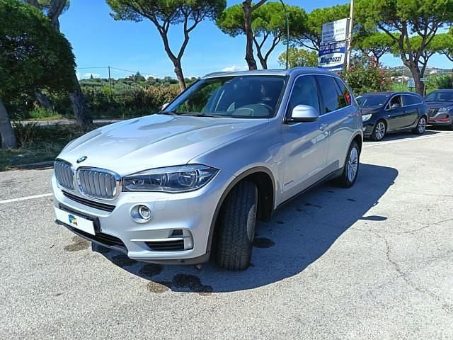 Argento Usata 2017 BMW X5 iPerformance SUV | 25.699 € - Immagine 1/4