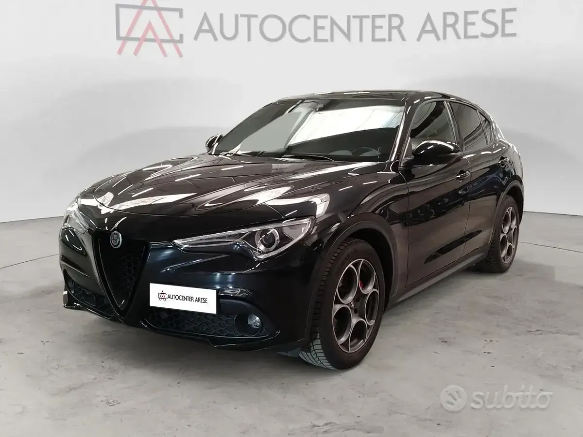 Usata Alfa Romeo Stelvio Sprint 160 CV (117 kW) 2022 SUV