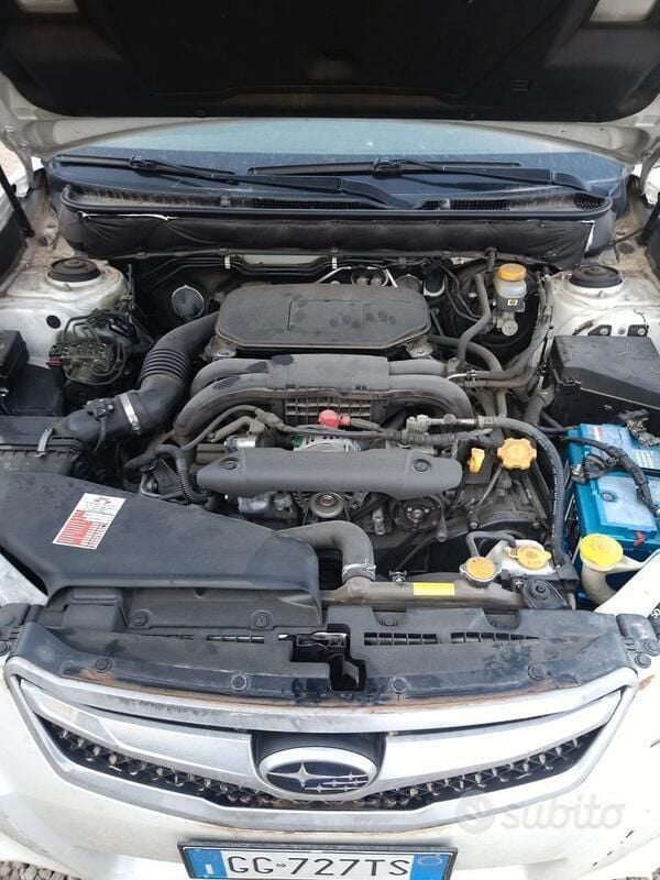 Usata Subaru Legacy 2012 Bianco Station wagon