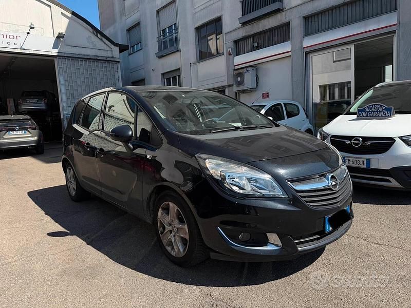 Usata Opel Meriva Design Edition 100 CV (73 kW) 2014 Nero Monovolume