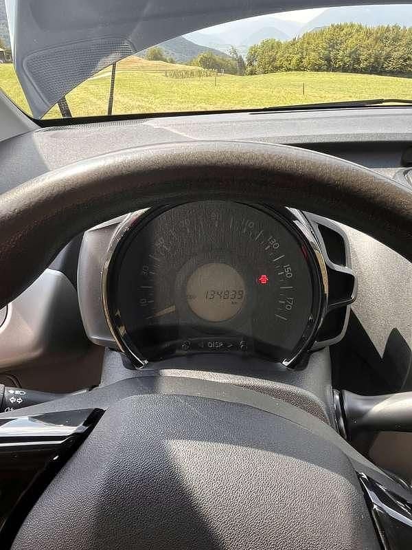 Usata 2017 Peugeot 108 Active Due volumi | 7000 € (Buon prezzo) - Immagine 1/4