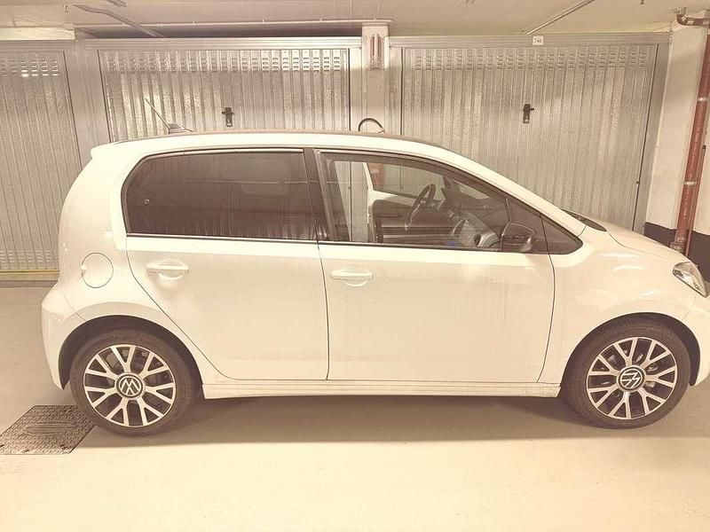 Bianco Usata 2021 VW e-up! Utilitaria | 12.400 € (Buon prezzo) - Immagine 1/4