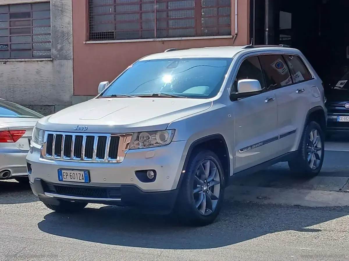 Usata Jeep Grand Cherokee Limited 190 CV (139 kW) 2013 Grigio SUV