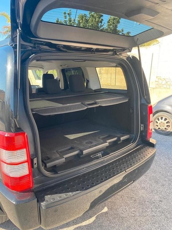 Usata Dodge Nitro 177 CV (130 kW) 2008 Nero SUV