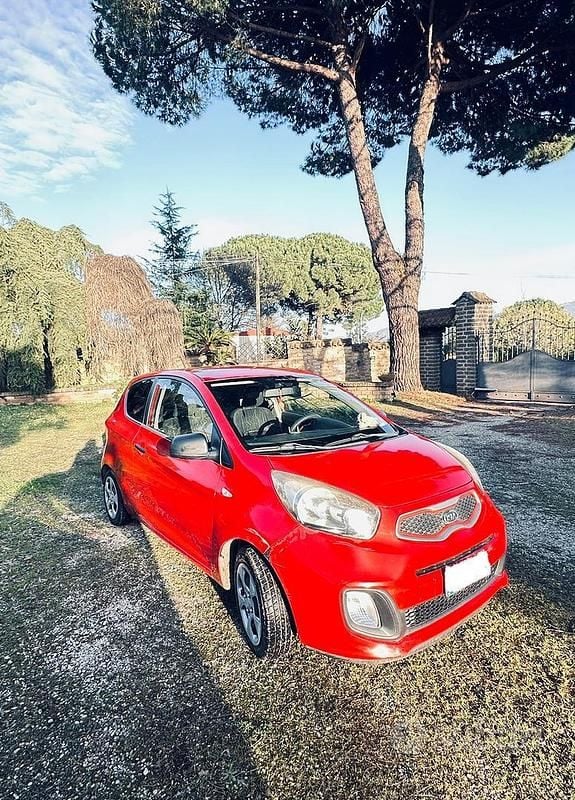 Usata Kia Picanto 2013 Rosso Utilitaria