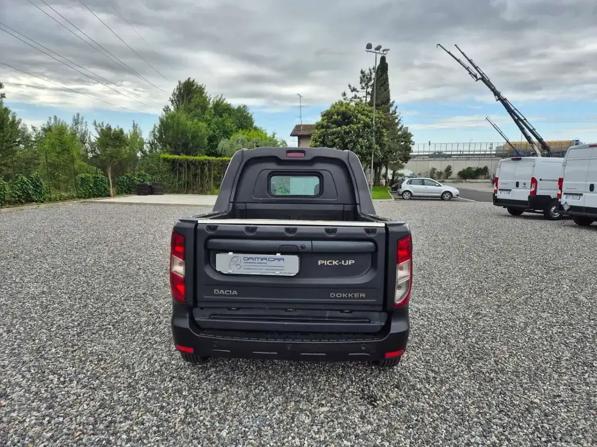 Usata Dacia Pick up 75 CV (55 kW) 2021 Bianco Pick-up