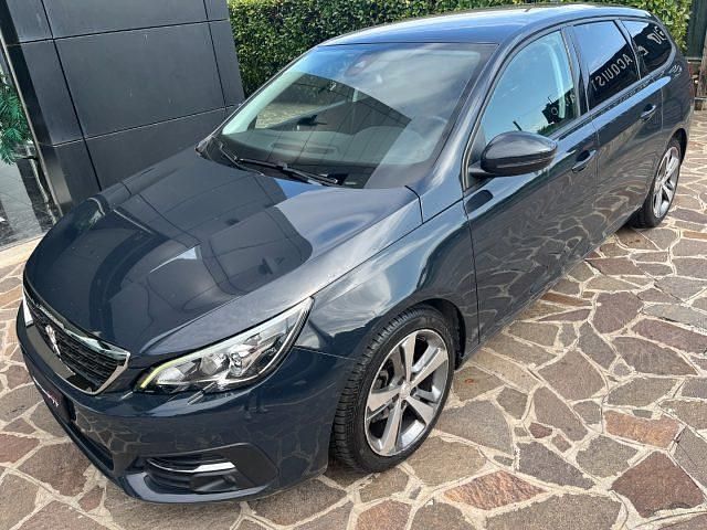 Usata Peugeot 308 SW Business-Line 130 CV (95 kW) 2020 Grigio Station wagon