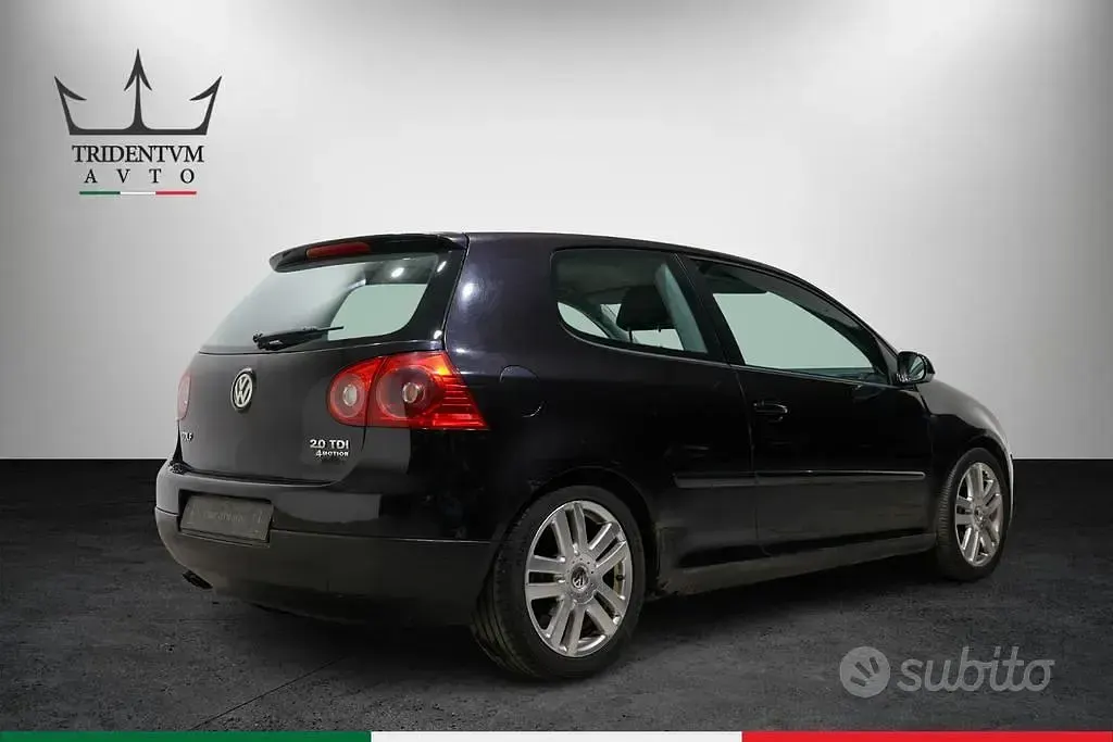 Usata VW Golf IV Sportline 140 CV (102 kW) 2005 Grigio Berlina