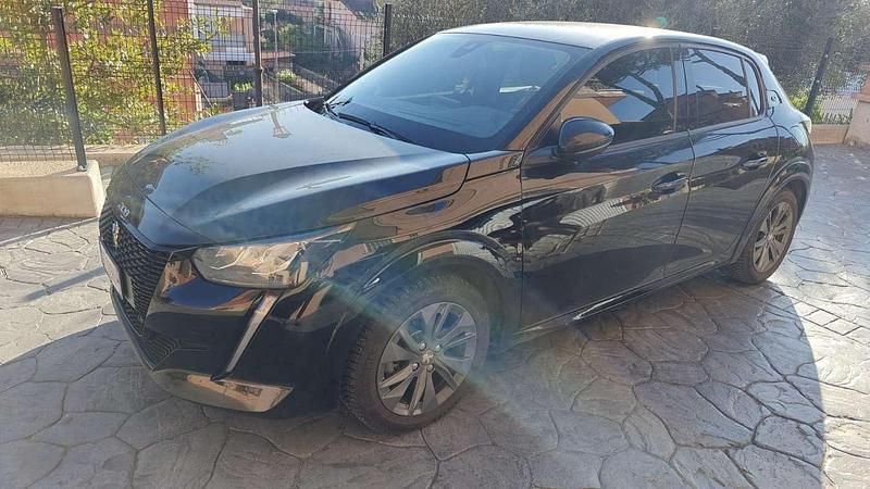 Usata 2020 Peugeot 208 Allure Due volumi | 10.500 € (Super prezzo) - Immagine 1/4