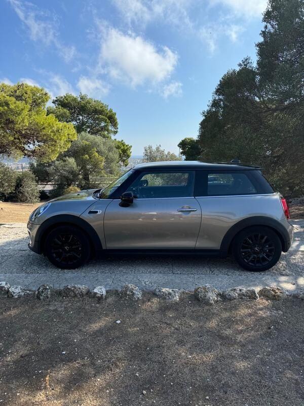 Usata Mini Cooper D 116 CV (85 kW) 2019 Beige Utilitaria