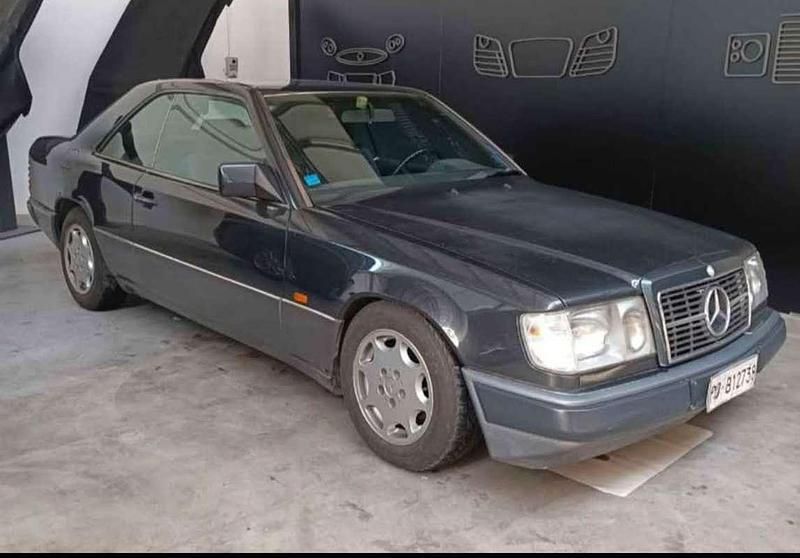 Usata Mercedes 200 122 CV (89 kW) 1992 Coupé