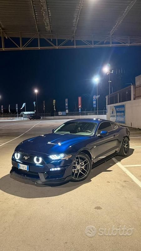 Usata Ford Mustang 317 CV (233 kW) 2018 Blu Coupé