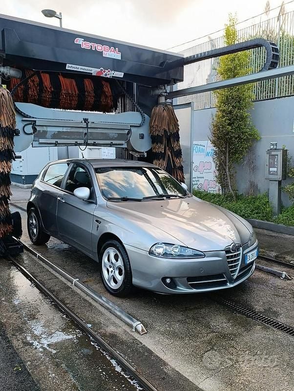 Usata Alfa Romeo 147 120 CV (88 kW) 2010 Utilitaria