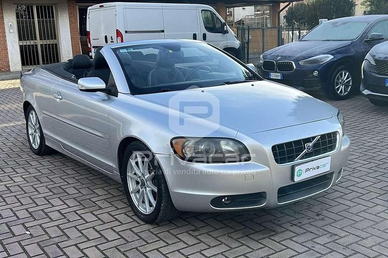 Usata Volvo C70 Momentum 170 CV (125 kW) 2006 Grigio Cabrio