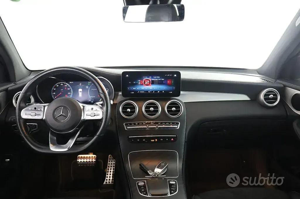 Usata Mercedes GLC220 Premium Plus 194 CV (142 kW) 2022 Nero SUV