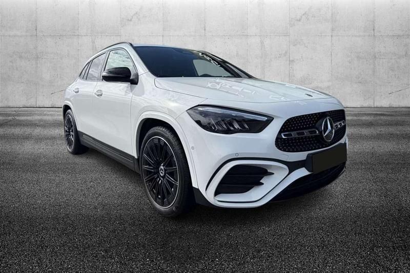 Usata Mercedes GLA200 Advanced Plus 163 CV (119 kW) 2024 Bianco SUV