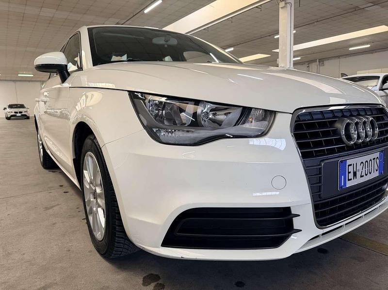 Usata Audi A1 Sportback Ambition 86 CV (63 kW) 2014 Bianco Utilitaria