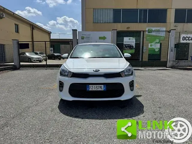 Käytetty Kia Rio 84 HP (61 kW) 2020 Valkoinen Sedan
