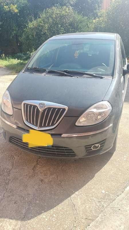 Usata Lancia Musa 95 CV (69 kW) 2011 Monovolume