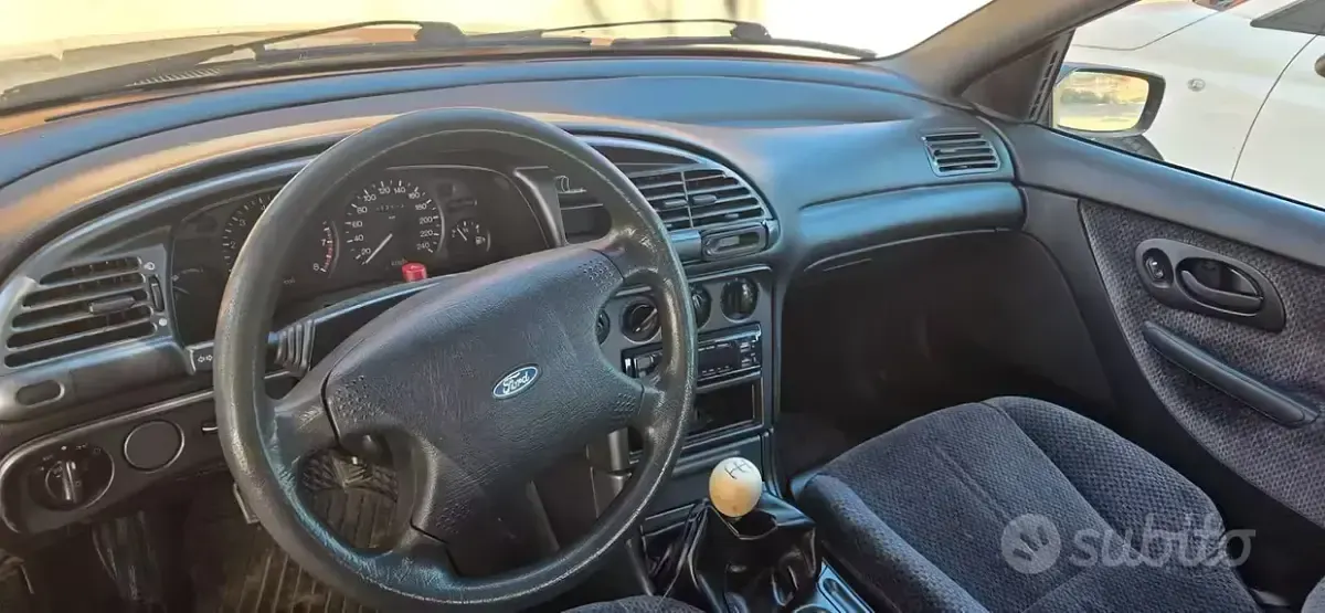 Usata Ford Mondeo 132 CV (97 kW) 1993 Berlina