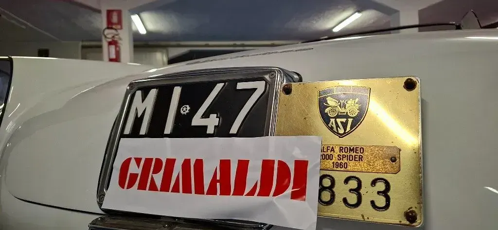 Usata Alfa Romeo 2000 116 CV (85 kW) 1960 Bianco / pastello Cabrio
