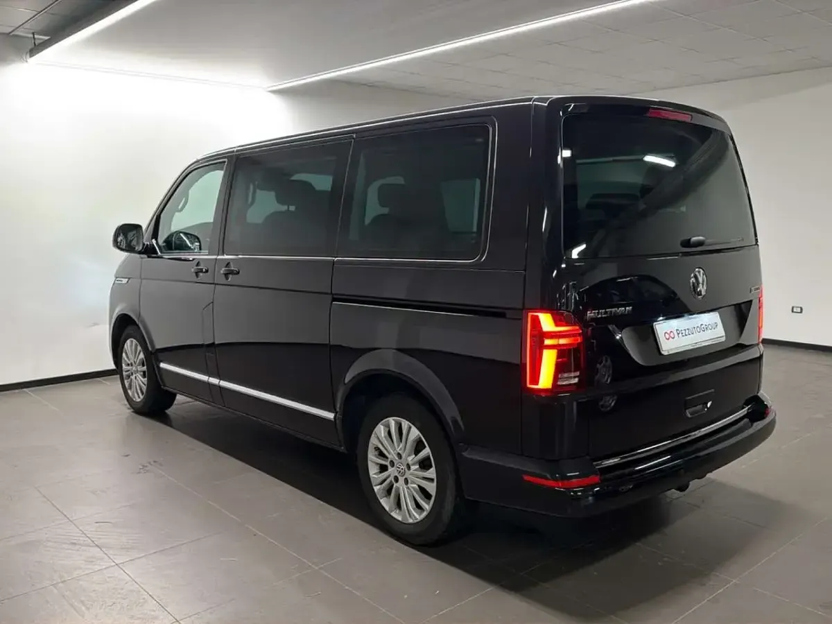 Usata VW Transporter Highline 204 CV (150 kW) 2021 Nero Furgone