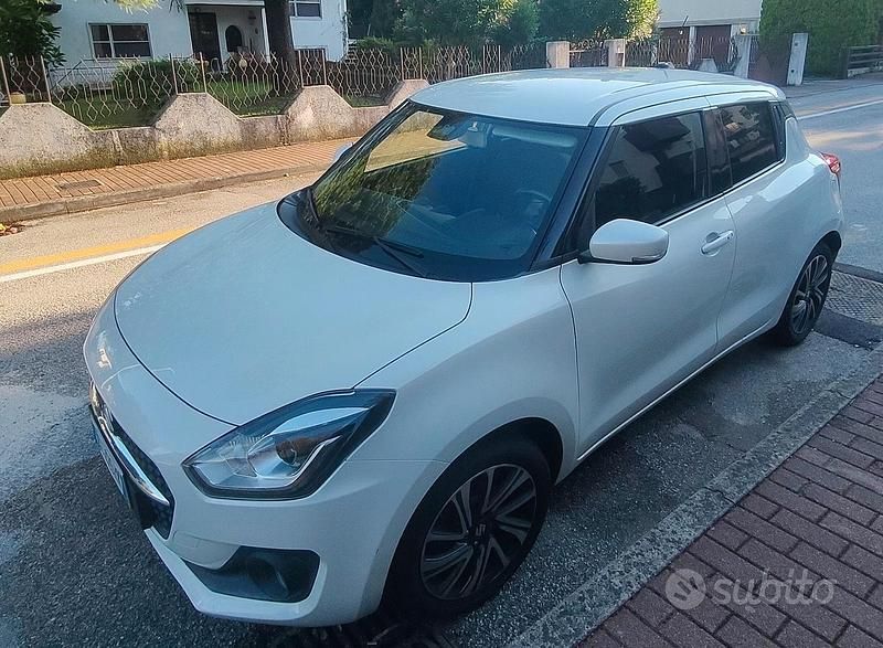 Usata Suzuki Swift 83 CV (61 kW) 2020 Bianco Utilitaria