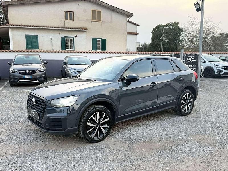 Usata Audi Q2 Business 116 CV (85 kW) 2017 Grigio SUV