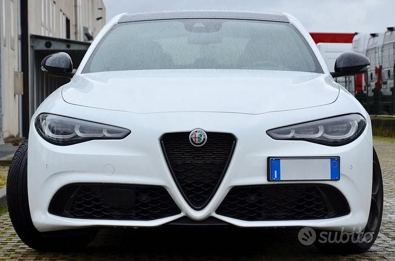 Usata Alfa Romeo Giulia 211 CV (155 kW) 2024 Bianco Berlina