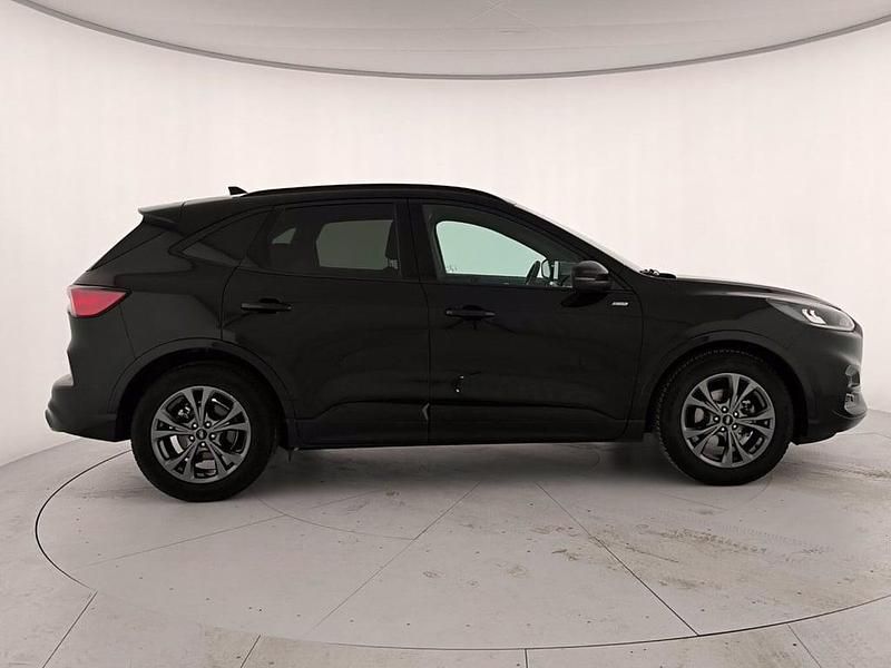 Usado Ford Kuga ST-Line 150 CV (110 kW) 2023 Negro SUV