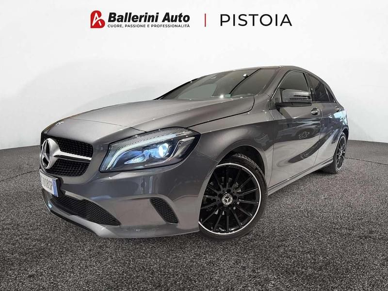 Usata Mercedes A180 AMG 109 CV (80 kW) 2018 Grigio Berlina