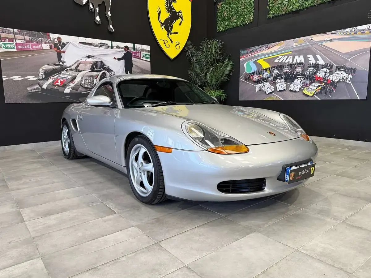 Usata Porsche 986 Boxster 220 CV (161 kW) 2000 Arctic silver metallic Cabrio