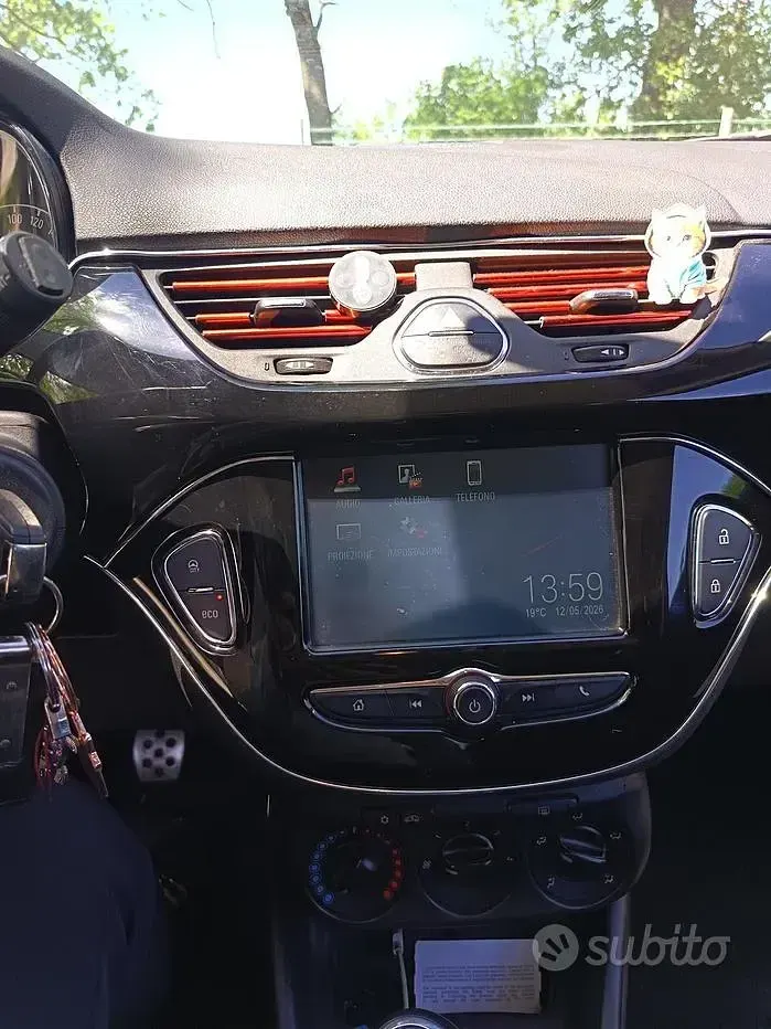 Usata Opel Corsa OPC 95 CV (69 kW) 2015 Verde Utilitaria