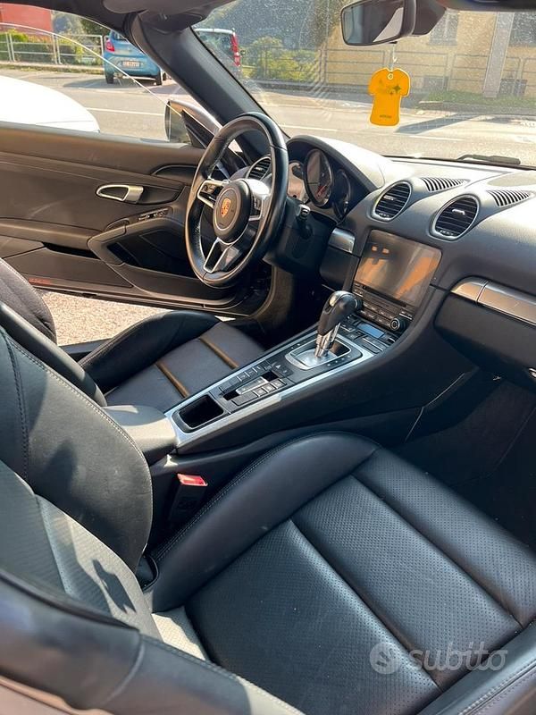 Usata Porsche Boxster Spyder 299 CV (219 kW) 2019 Grigio Cabrio