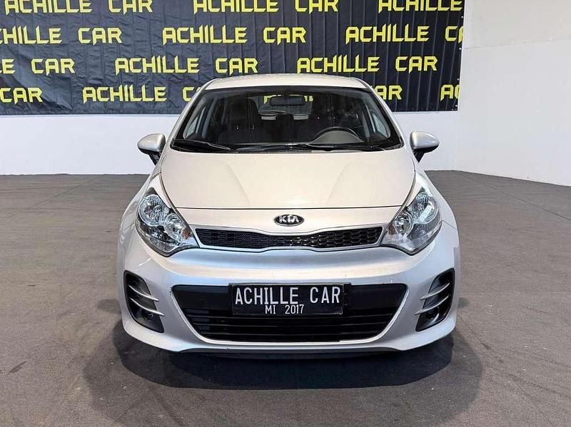 Usata Kia Rio 86 CV (63 kW) 2016 Argento Utilitaria