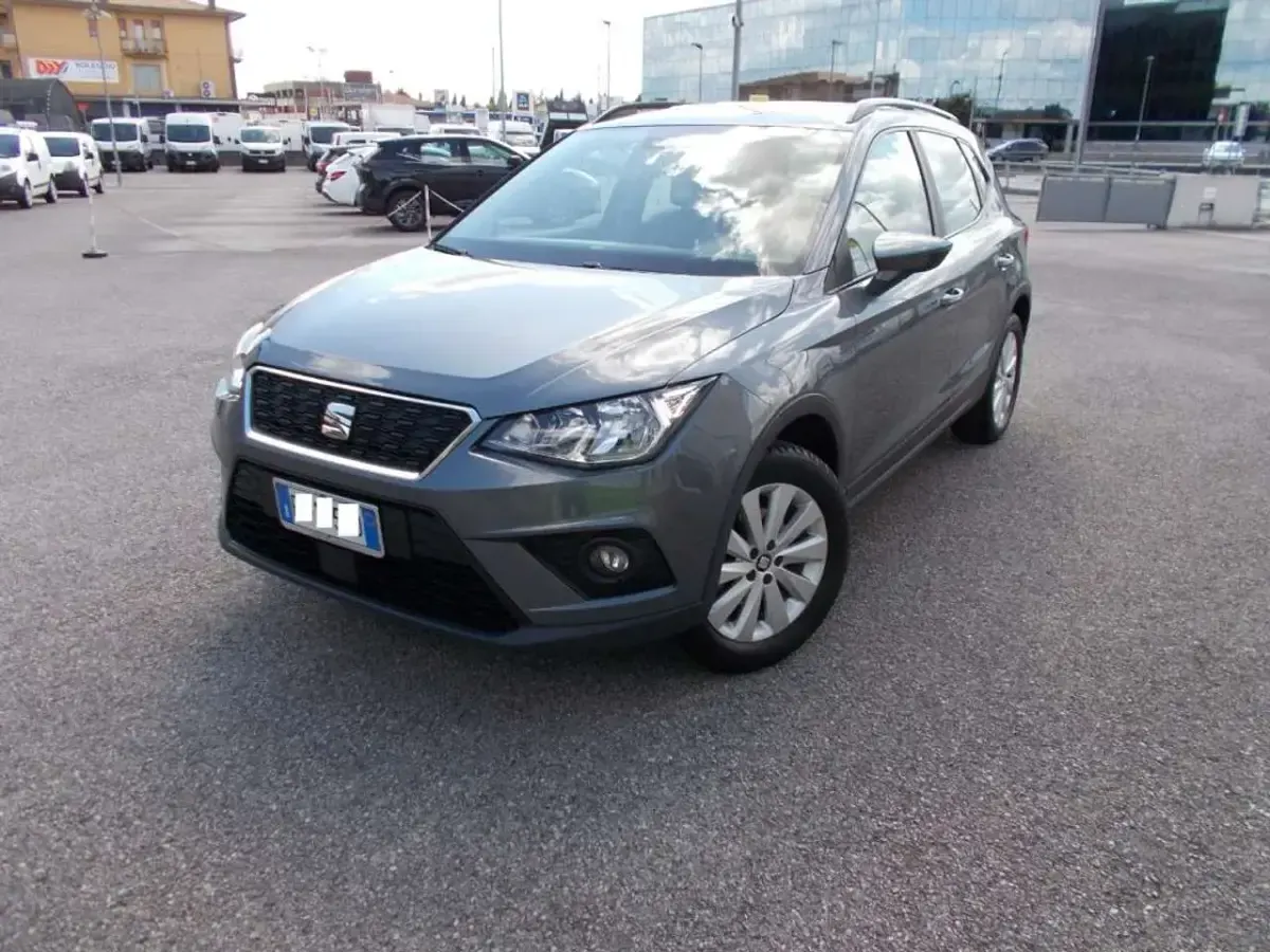 Usata Seat Arona Reference 95 CV (69 kW) 2017 Antracite / metallizzato SUV