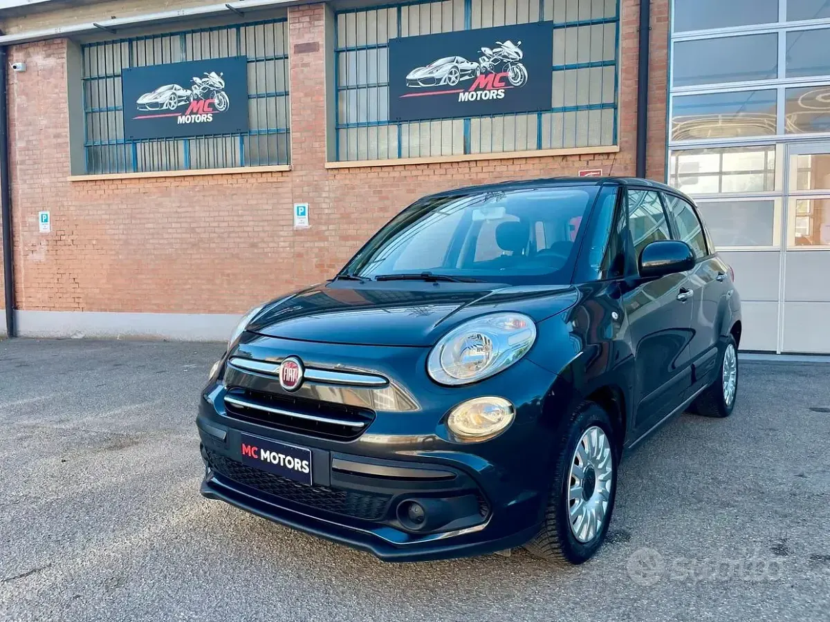 Usata Fiat 500L Lounge 120 CV (88 kW) 2018 Full grey Monovolume