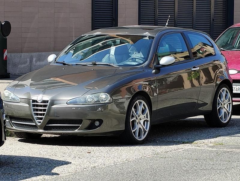 Usata 2008 Alfa Romeo 147 Due volumi | 4400 € - Immagine 1/4