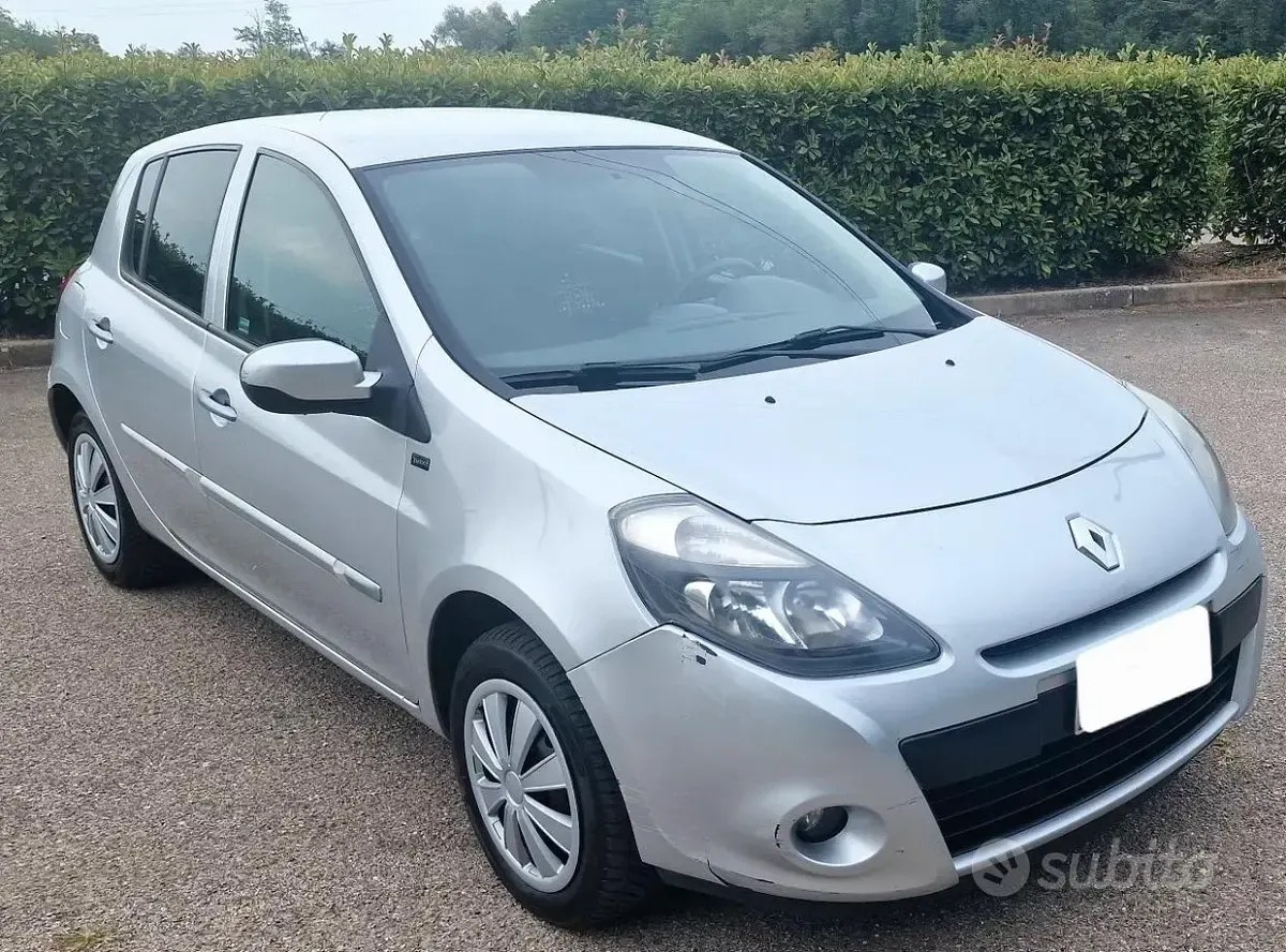 Usata Renault Clio 75 CV (55 kW) 2011 Utilitaria