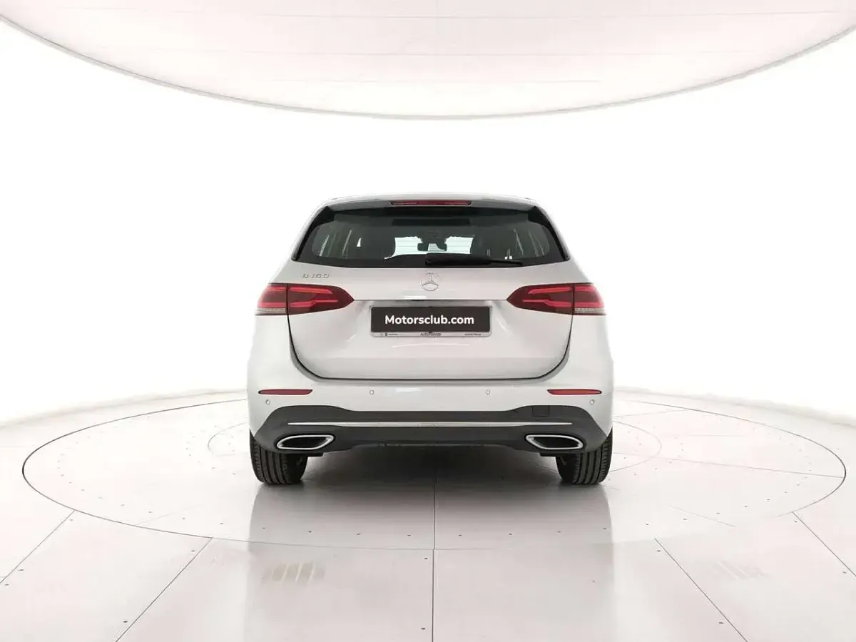 Usata Mercedes B160 109 CV (80 kW) 2019 Argento Utilitaria