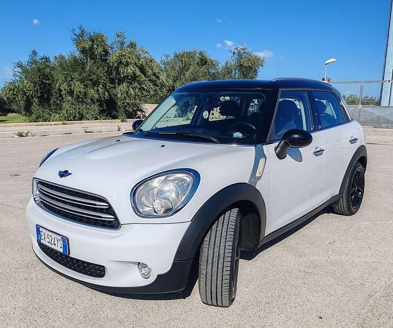 Bianco Usata 2014 Mini Cooper D Countryman Business SUV | 7800 € (Buon prezzo) - Immagine 1/4