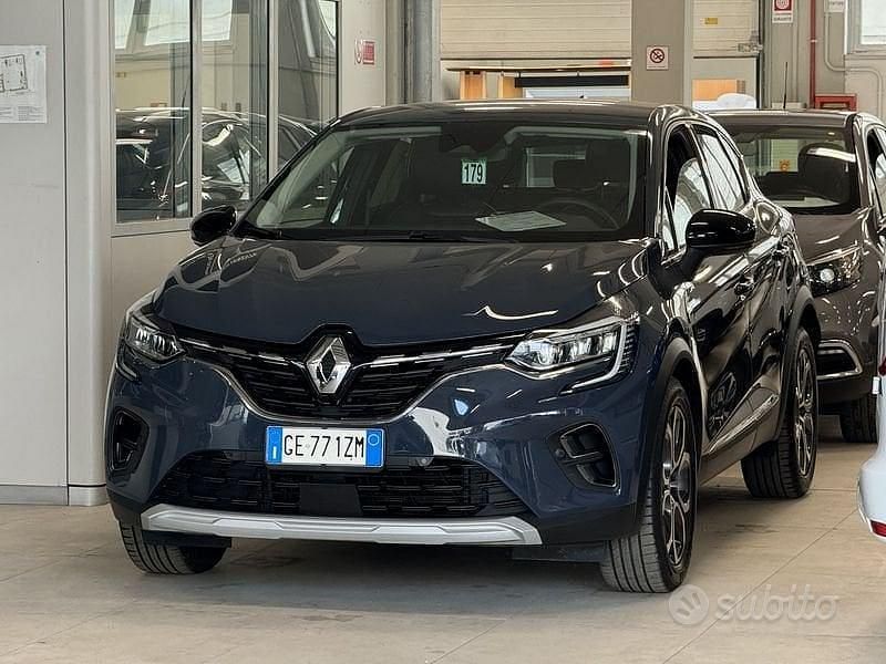 Usata Renault Captur Intens 160 CV (117 kW) 2021 Blu SUV