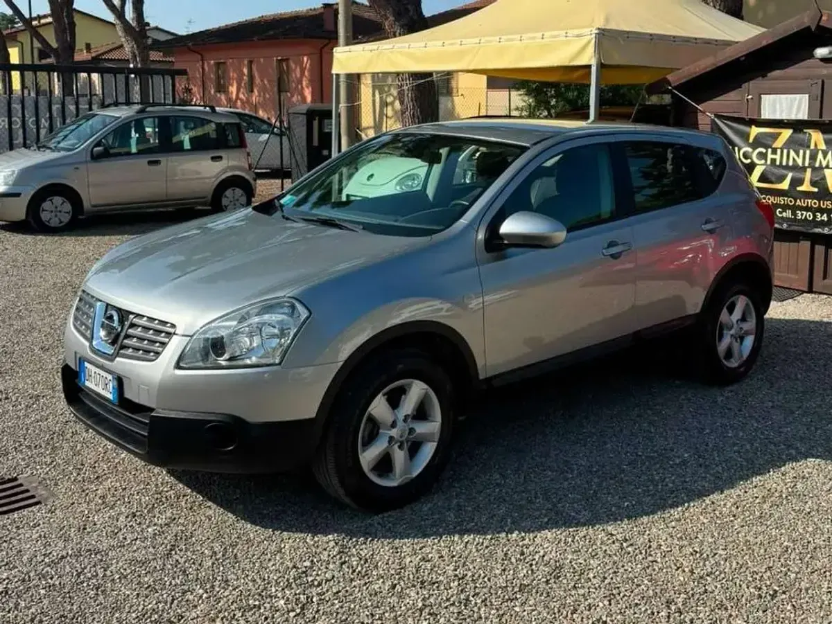 Usata Nissan Qashqai Tekna 110 CV (80 kW) 2007 Argento SUV