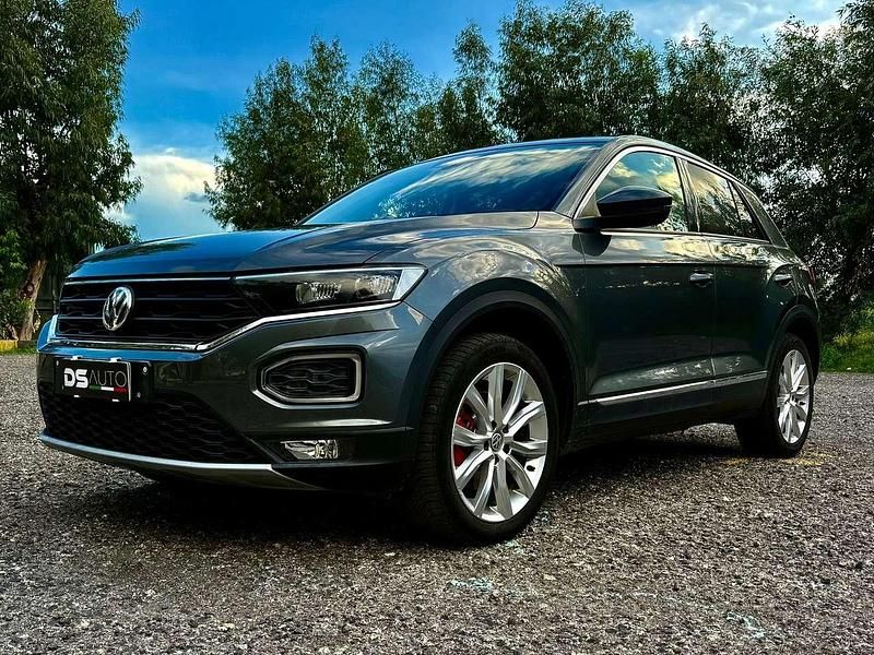 Usata VW T-Roc Advance 150 CV (110 kW) 2018 Grigio SUV