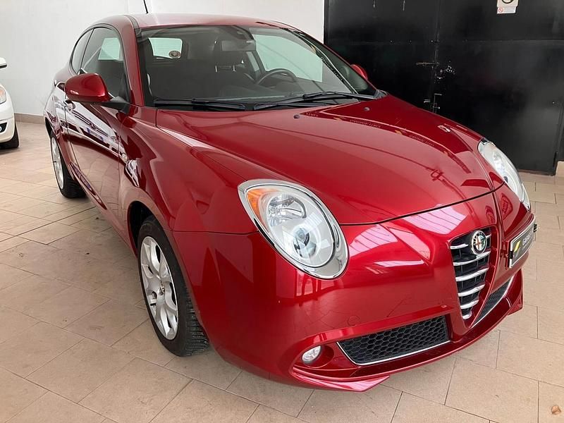 Rosso Usata 2011 Alfa Romeo MiTo Distinctive Due volumi | 4990 € (Ottimo prezzo) - Immagine 1/4