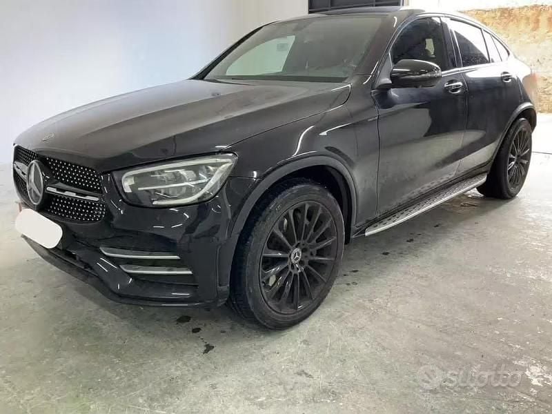 Usata Mercedes GLC300 Executive 244 CV (179 kW) 2021 Nero SUV